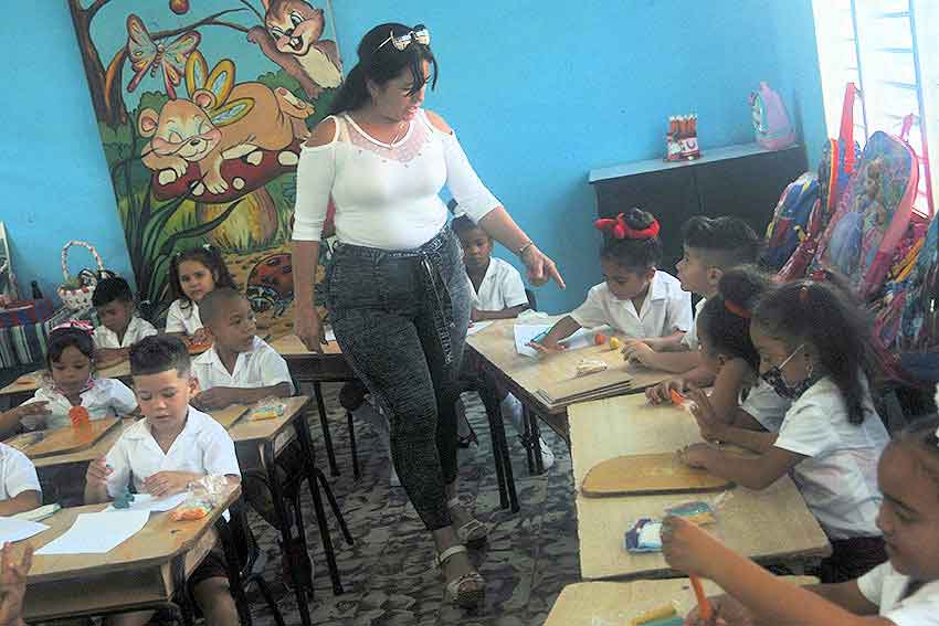 Centro escolar Marcelo Salado, en el municipio de Colombia