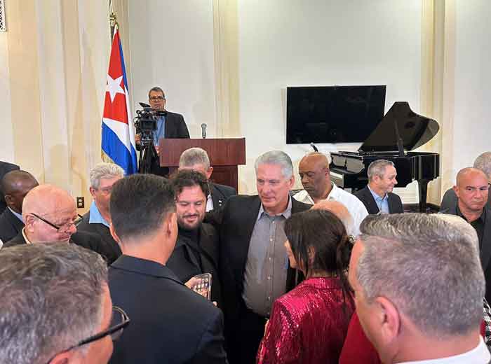 Encuentro del presidente Miguel Díaz-Canel con más de un centenar de emigrados, en la sede de la Misión de Cuba ante la ONU