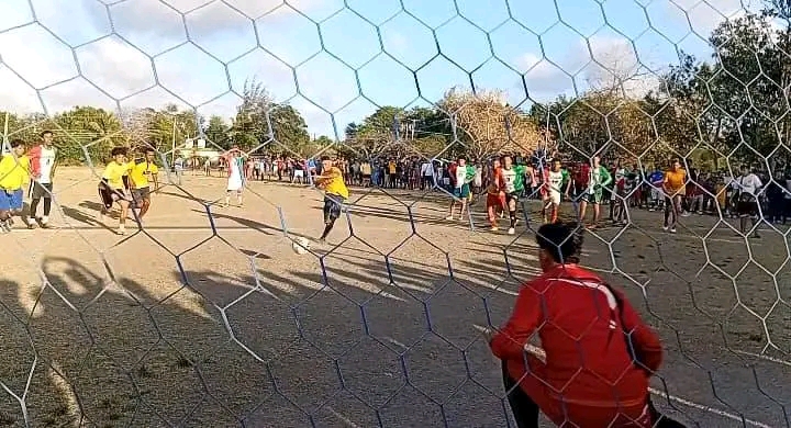 Cancha y La Aspirina pugnan hoy por título de la Copa de Fútbol 