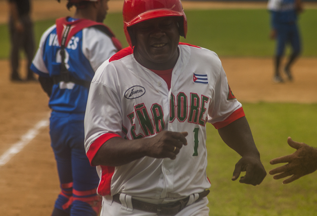 Danel Castro LasTunas VS IND beisbol Cuba 2020 0017