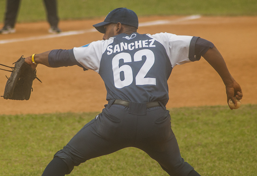 JoseSanchez Holguin beisbol 2020 0014