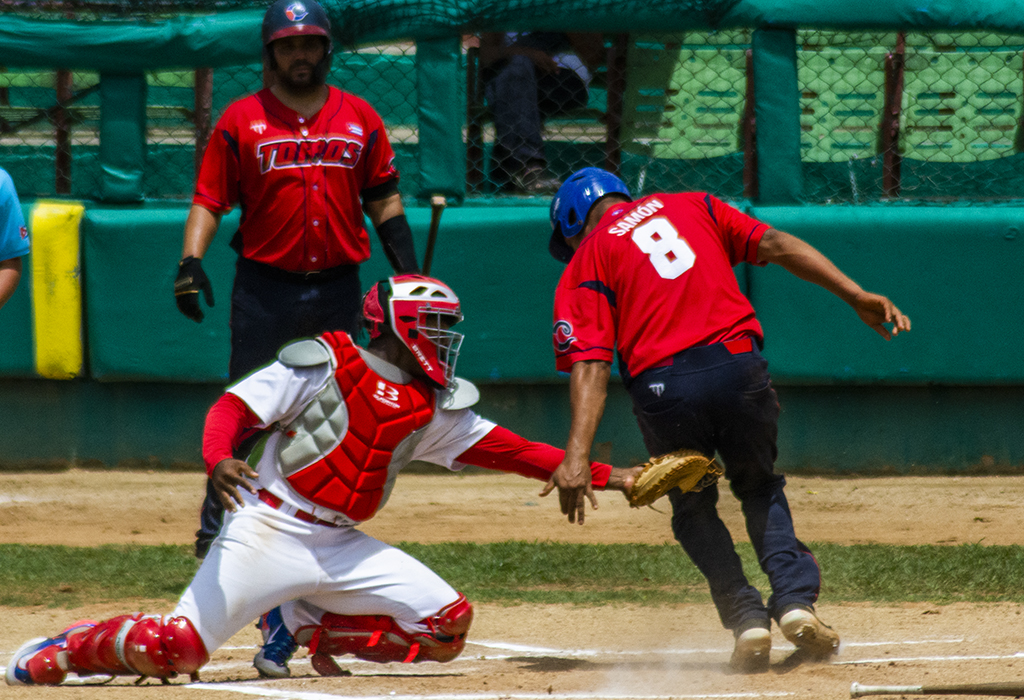 Las Tunas Vs Camagüey beisbol serie 63 2024 0008