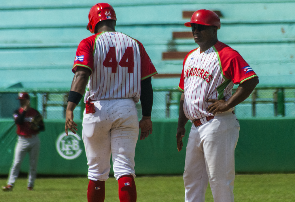 Las Yunas Vs mayabequeiv liga lite beisbol cuba 2026 0011