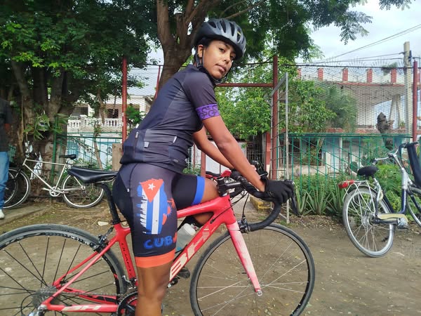 ciclista puerto padre