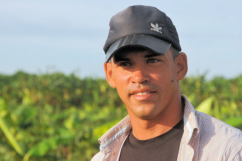 Young farmer Arsenio Pérez Escalona.