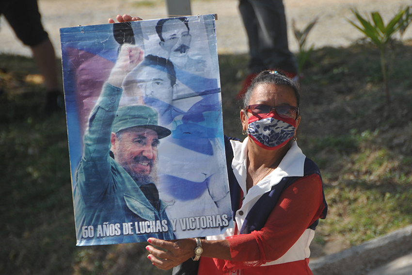 Caravan against blockade in Las Tunas