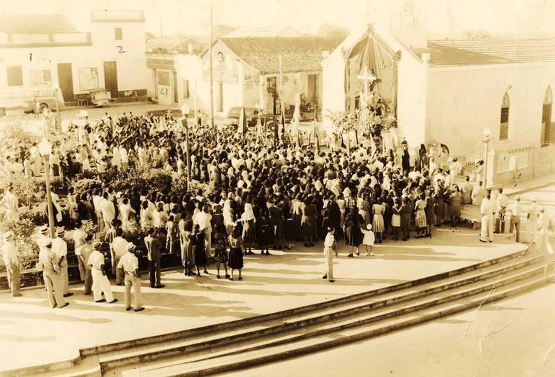 Misa colectiva Iglesia 1920