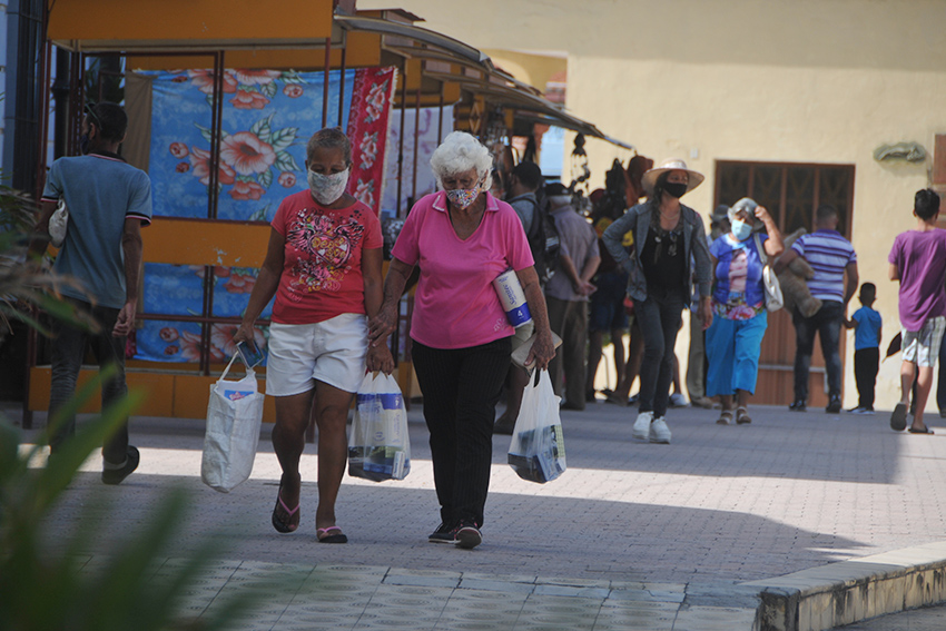 To guarantee the distribution of the basic food basket and other essential services continue being priority