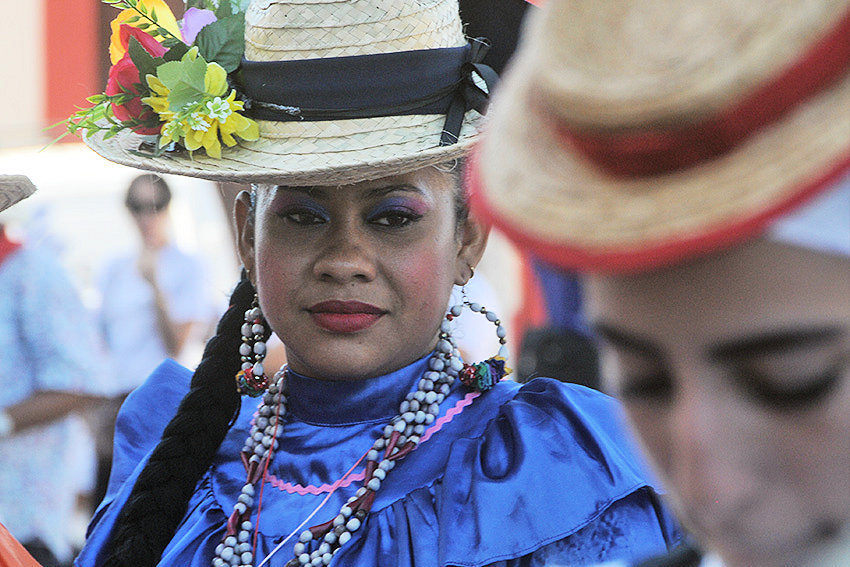 Artist from eight nations attend the Cucalambeana Fiesta.