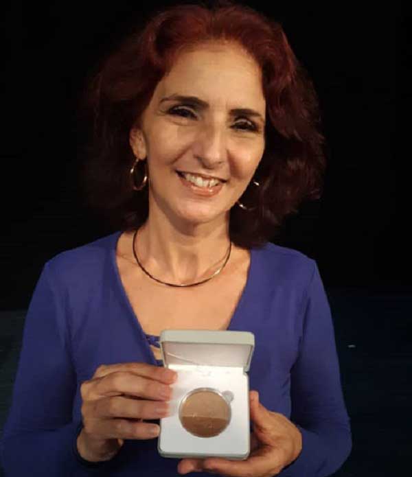 Elvira was granted the 50 Aniversario de la Nueva Trova Commemorative Medal