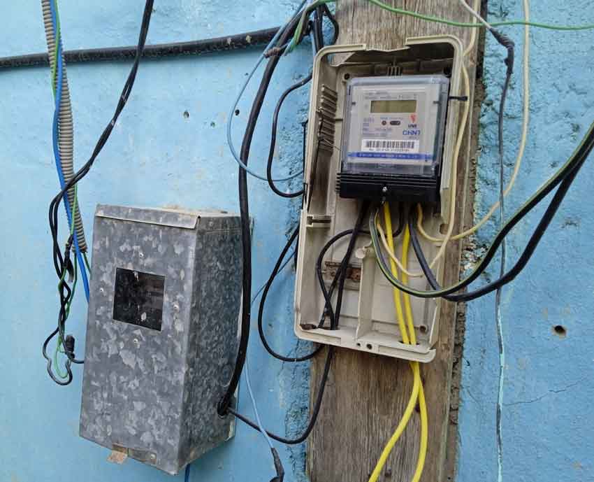 Lectura de metrocontadores eléctricos en sector residencial se dificulta 