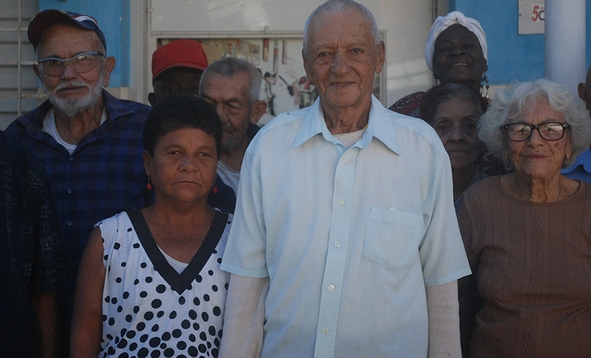 Roberto and Maritza's story began with the simplicity of shared faith and companionship during quiet days.