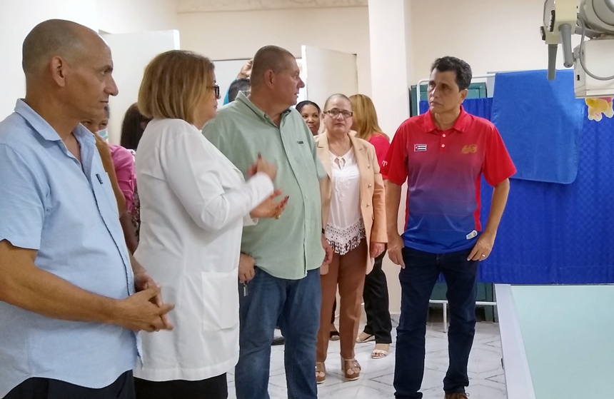 Inauguration of the X-ray service at the Mártires de Las Tunas Pediatric Hospital