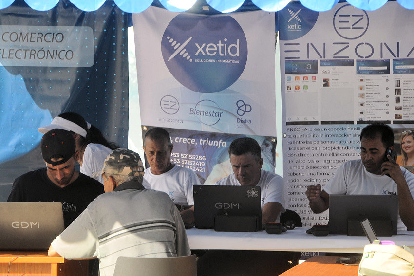 First E-Commerce Fair in Las Tunas.