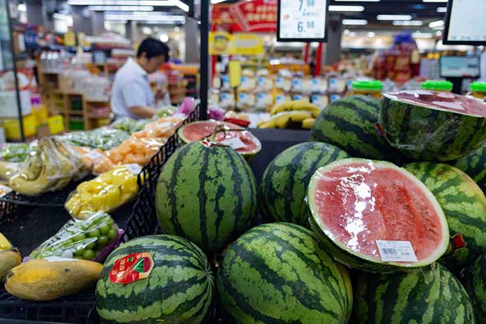 Fruits sold in a supermarket in Kunming, southwest China's Yunnan province. 