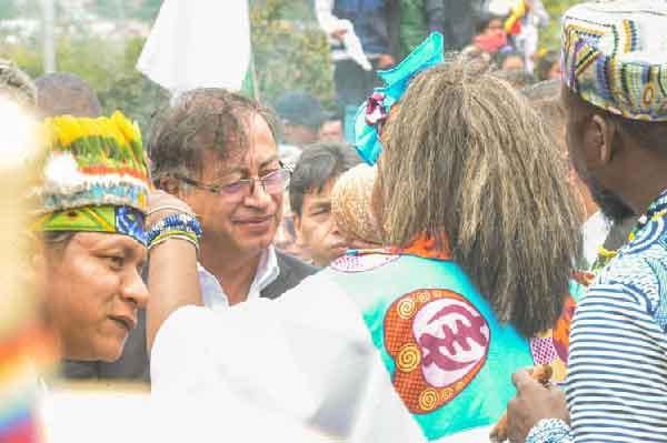 Pueblos ancestrales posesionaron al nuevo gobierno de Colombia