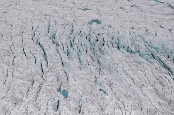 Scientists found that the Arctic sea ice had retreated faster in the spring of 2020 than since the beginning of records. Photo: Saul Loeb / Pool via Reuters