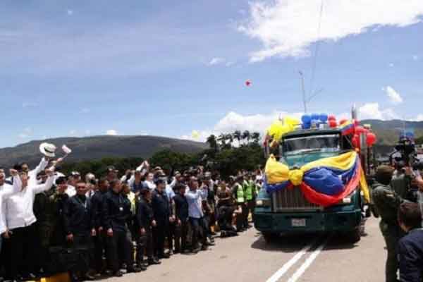 A truck at the Simon Bolivar international bridge. September 26, 2022 