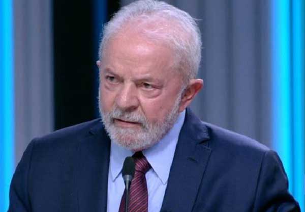Lula denunció los escándalos de corrupción en la administración de Bolsonaro, pretendiente del Partido Liberal.