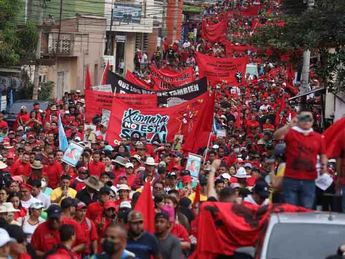 The mobilization is considered by analysts as one of the largest in the Honduras political history