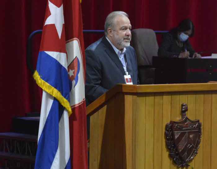 The Commission chaired by Prime Minister Manuel Marrero addressed updating of the Conceptualization of the Economic and Social Model. Photo: Juvenal Balán