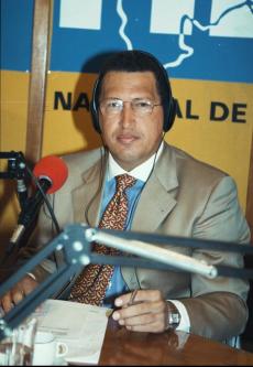 Hugo Chávez el día inaugural de Aló Presidente