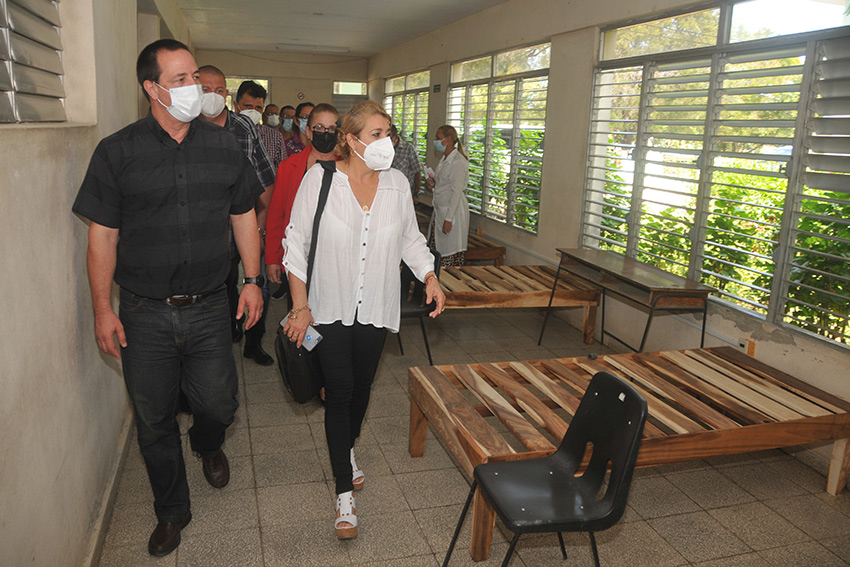 Cuban Health Minister visits Las Tunas