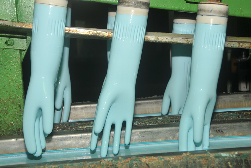Manufacture of household gloves