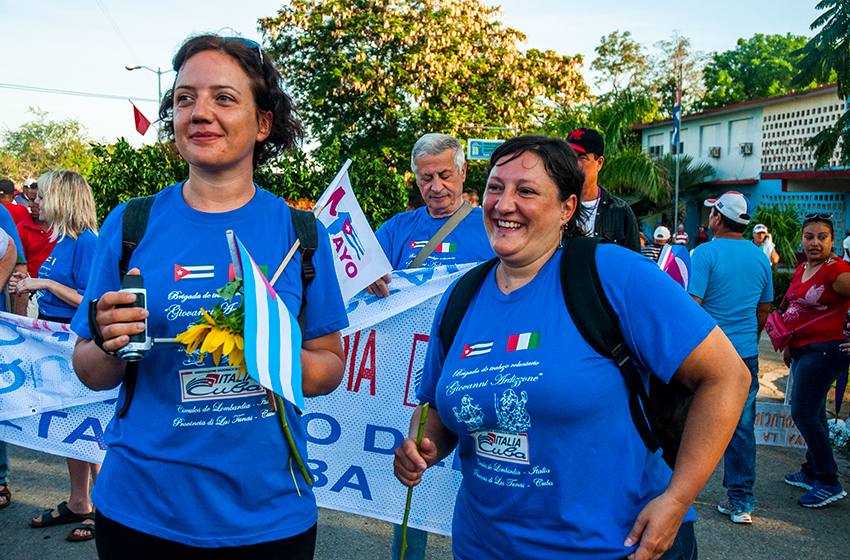 Patrizia and Laura have participated in the volunteer work brigades that each year travel to Las Tunas, as part of the twinning between this province and the Lombardy region. Cuba does not leave them alone at this critical moment
