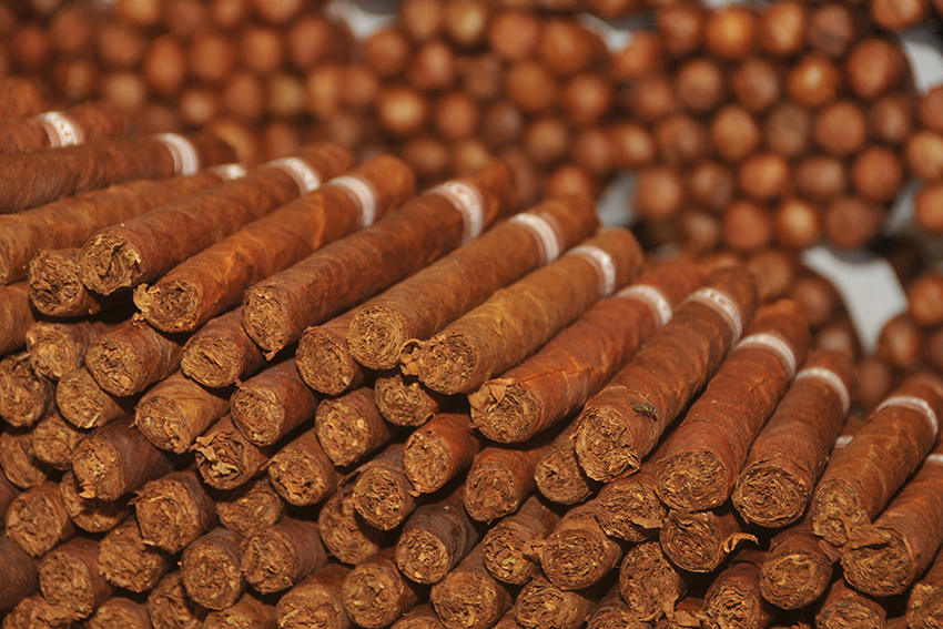 Six million 600 thousand cigars were manufactured