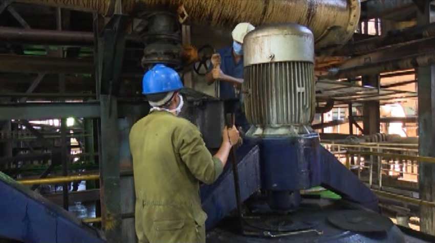 Repairs at the Majibacoa sugar mill