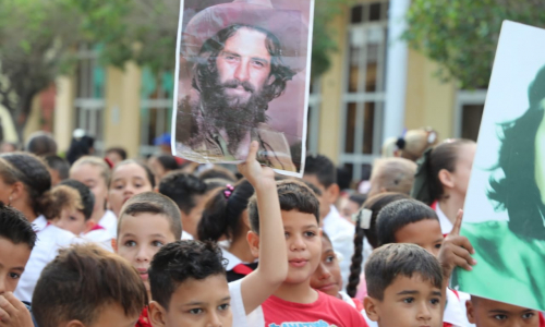 Camilo vive: homenaje desde Las Tunas (+ Fotos)