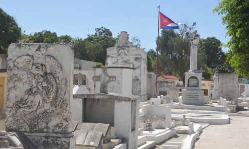 Transportación hacia el cementerio para el Día de las Madres
