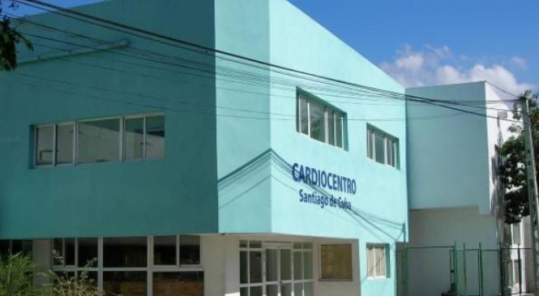 donan marcapasos a cardiocentro de santiago de cuba