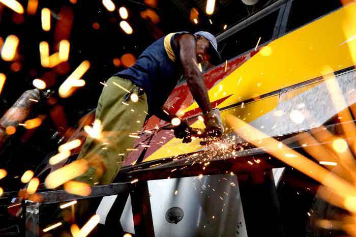  Deputies will also review the performance of the economy in the first half of the year. 