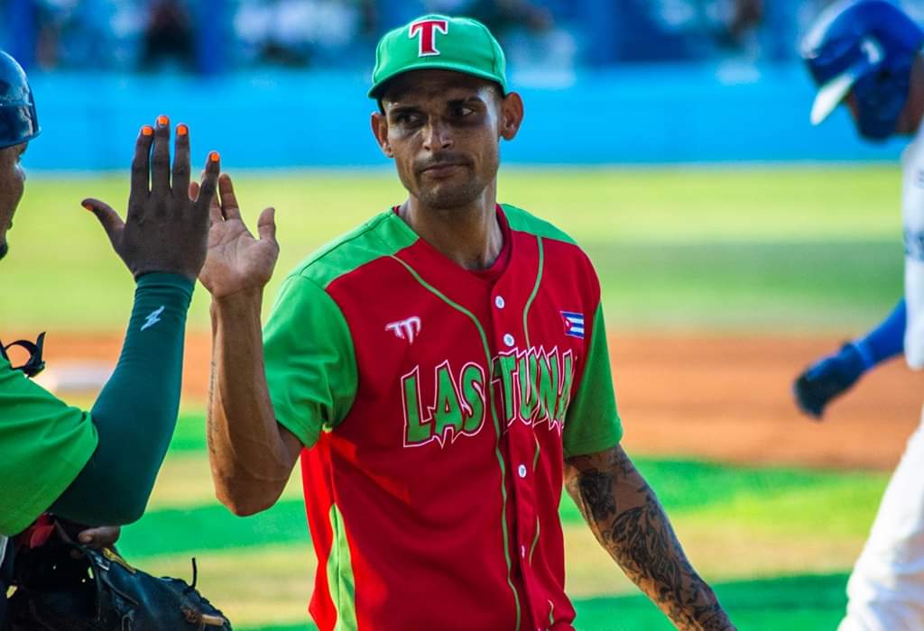 Eigth baseball players from Las Tunas aspire to compete in international tournaaments.