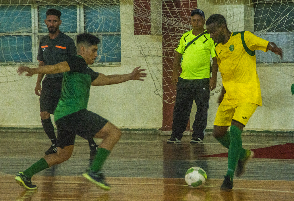Las Tunas defeated Ciego de Ávila on Friday in the National Indoor Soccer League
