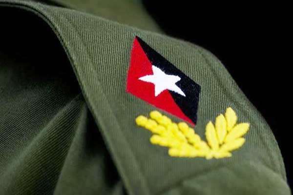 Jóvenes tuneros honran a Fidel en el aniversario 97 de su nacimiento