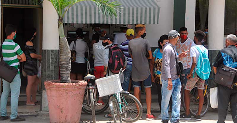  Cash withdrawals continue to be an ordeal in Las Tunas.