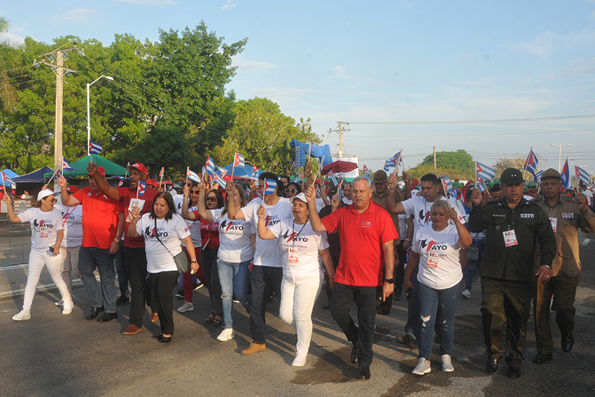 Echoes of the 2024 Workers' Day parade in Las Tunas