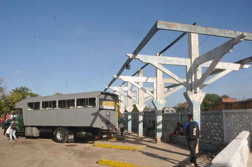 La crítica situación con el transporte en suelo tunero es una historia de muchas partes. 