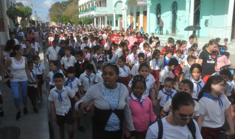 marcha antimperialista 1